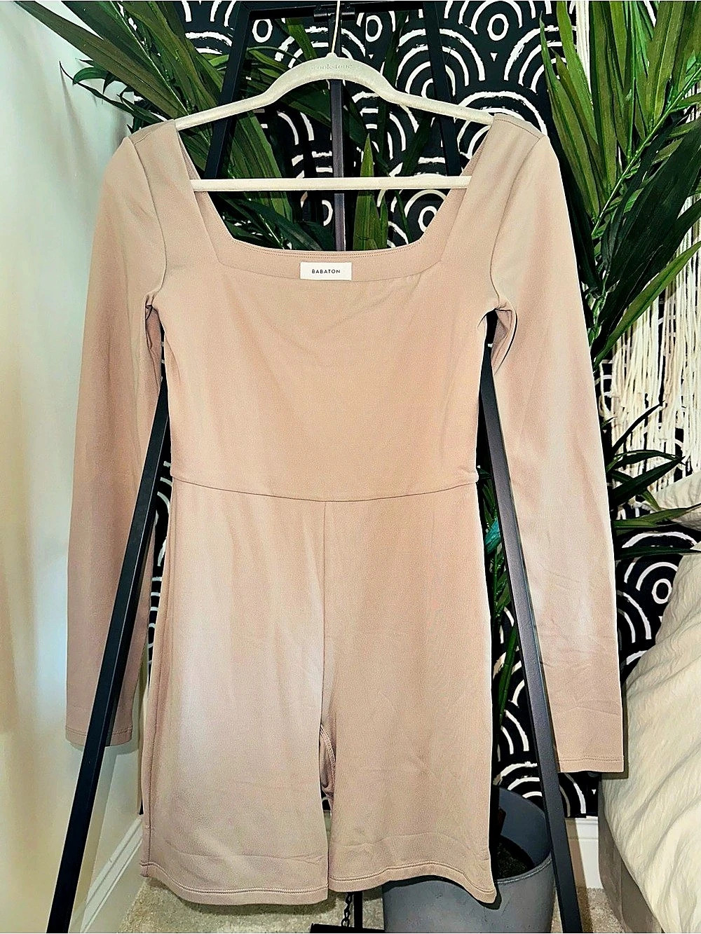 Babaton Contour SquareNeck Longsleeve Romper Beige Medium